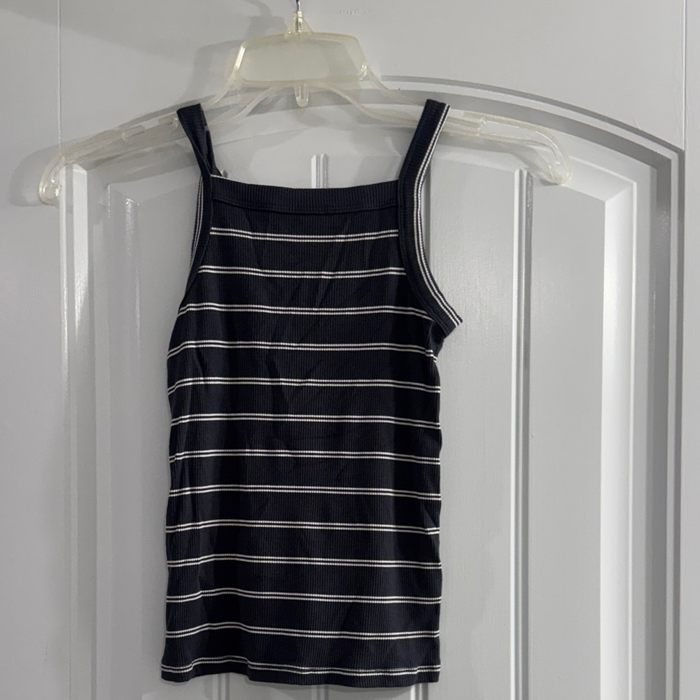 The Commons Striped Navy and White Ribbed Tank Top      Girls Size - M